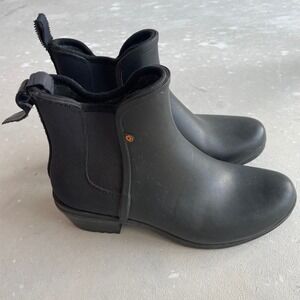 Bogs Women's Vista Ankle Boots 9 Black Rubber Slip In Rain Boots Gardening